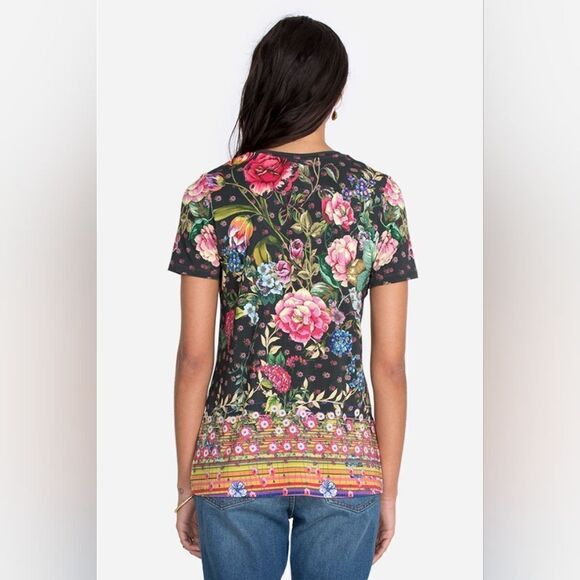 NWT Johnny Was Naomi Favorite Boarder V Neck Tee Multi Color - Picture 5 of 7
